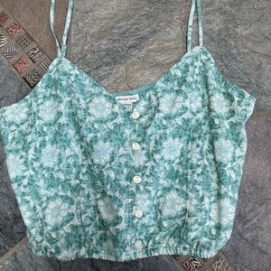 American Eagle cropped floral tank top